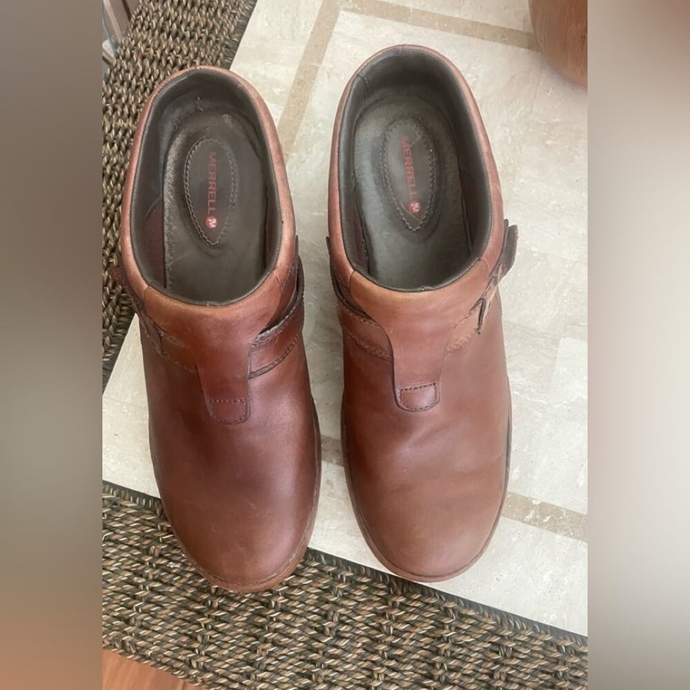 Merrell Chestnut Leather Clogs